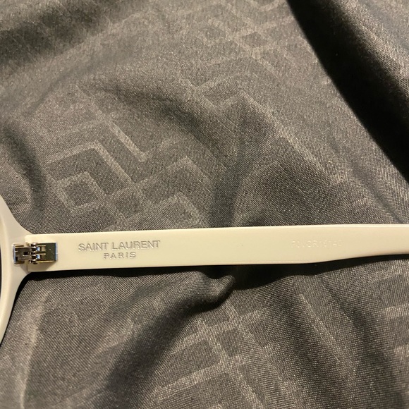 Saint Laurent sunglasses - Picture 2 of 2